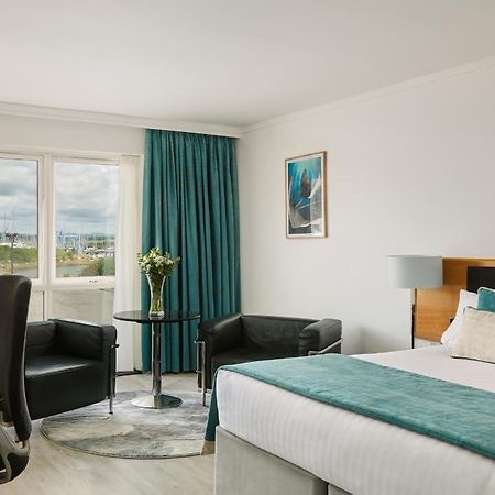 Langstone Quays Resort, Portsmouth Havant Eksteriør billede